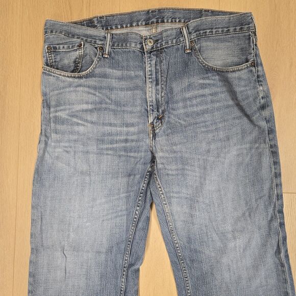 Levis 559 Jeans Mens Sz 38x32 Blue Straight Denim Med Wash 100% Cotton - Picture 3 of 12